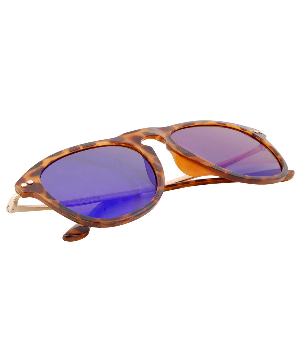 Elegant Frames That Speak of Timeless Style